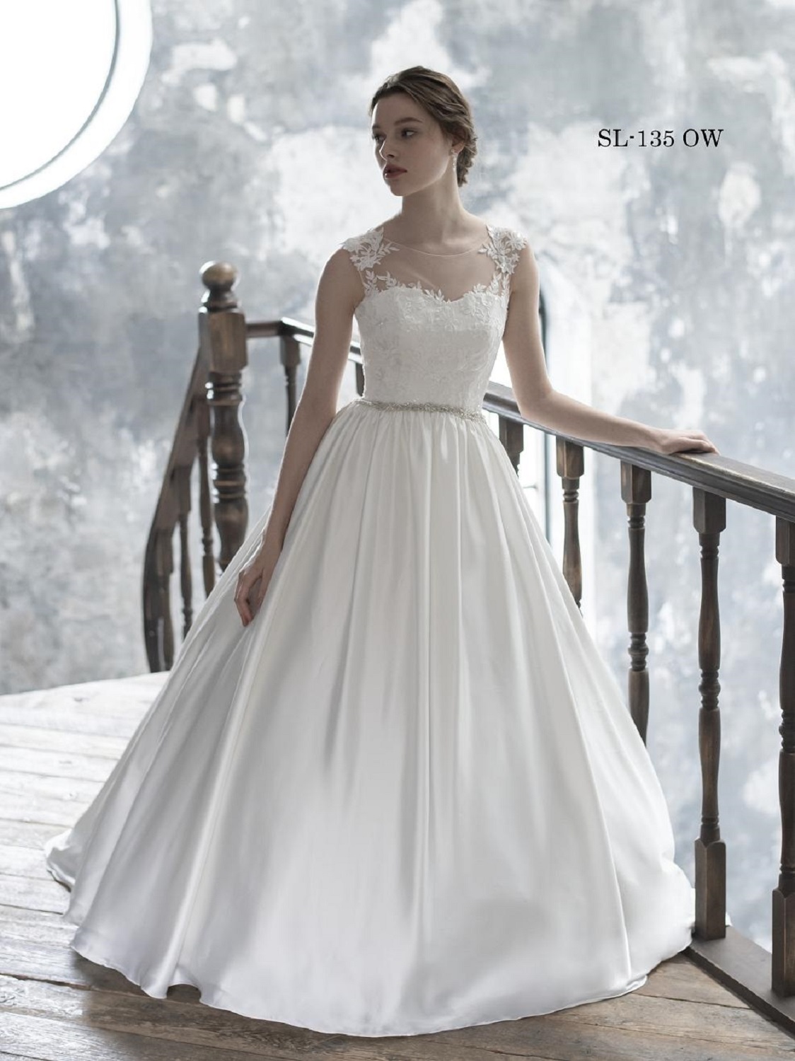 ウェディングドレス カラードレスの衣装レンタル ブライダルスペース マリエ